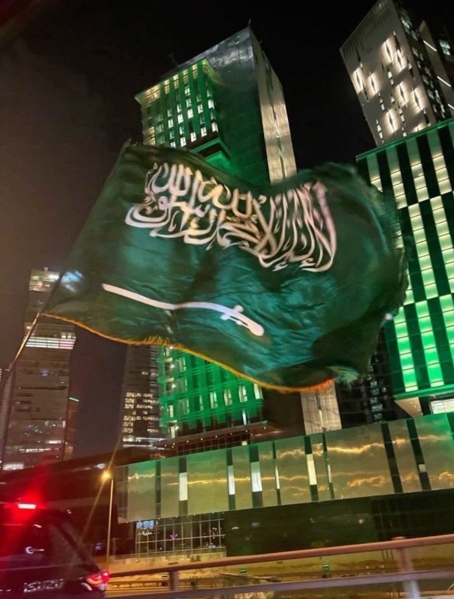 ii3er_'s tweet photo. وطني                               وموطني 💙 https://t.co/mYlWiyixj2
