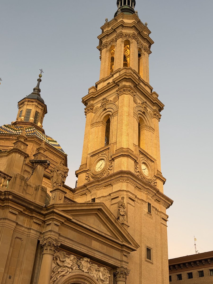 MissSterling16's tweet photo. Qué bonita eres, Zaragoza 😍 https://t.co/PFMFyMfgOR