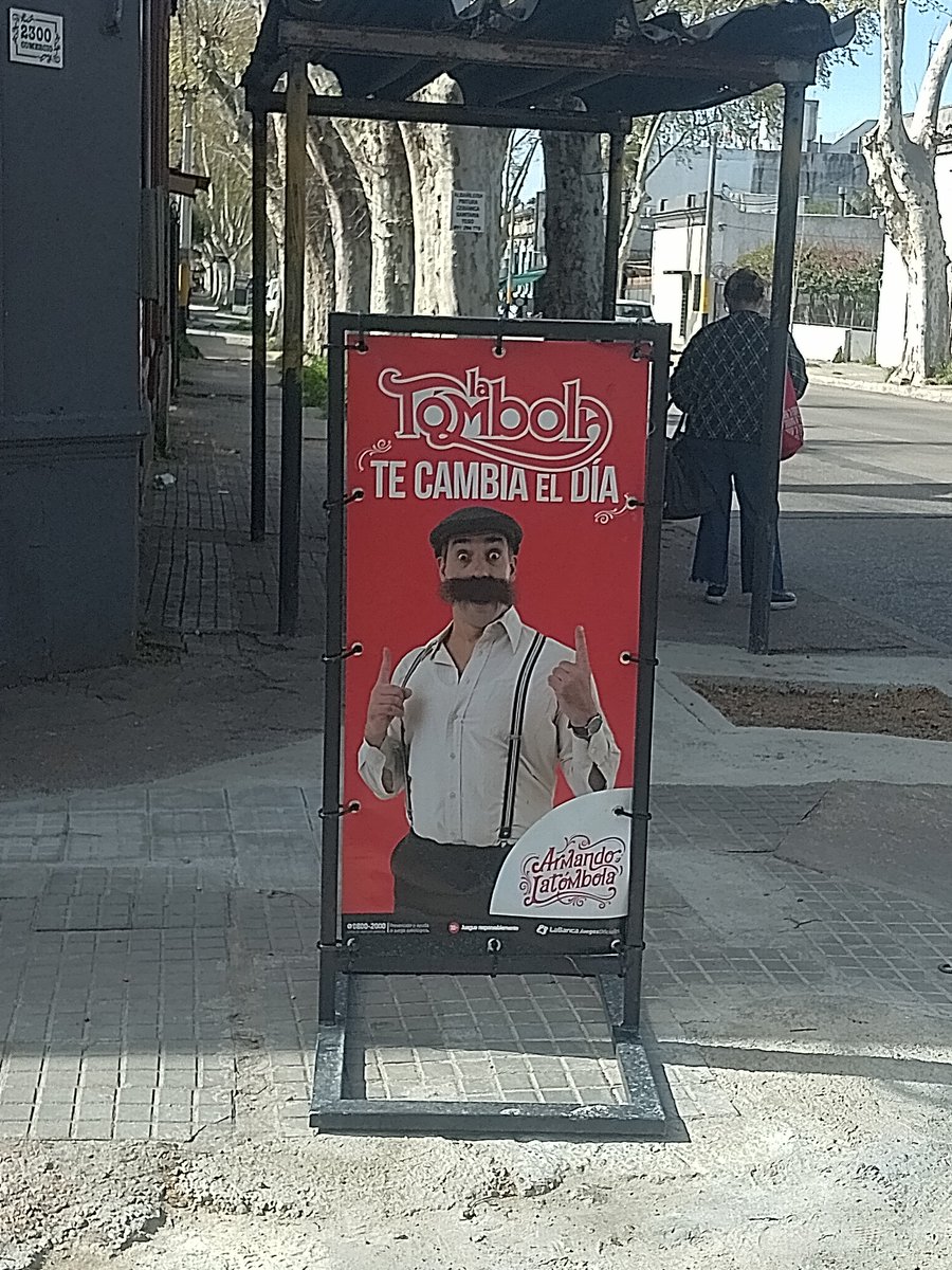 SebaMagirena's tweet photo. Che @TombolaUy ,LINDO DESPILFARRO DE NUESTRO DINERO EN CARTELERÍA BERRETA CON ÉSTA BOSTA DEL CANAL INMUNDO DE LA AGUADA X 12,NOS SALE CARO A TODOS Y TODAS LAS JODAS DEL GOBIERNO ANTERIOR EHH.FUERA EL CUCA 👹💩👽👺 https://t.co/MdG8Fe0AWY