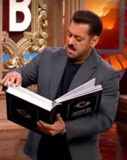 NotThatMusa's tweet photo. Waiting for WKV to reveal Rhiti Tiwari’s “Abshabd Kosh”  Ghar ke andar di hui gaaliyon par bhi discussion hona chahiye.

Last WKV Salman ne troll ko warning di thi, ab dekhte hain Rhiti ke saath kya hota hai MP power ke saamne muh band toh nahi ho jayega ? 😭😭

#BiggBoss20 #BB20 https://t.co/JA3ndbXJMR