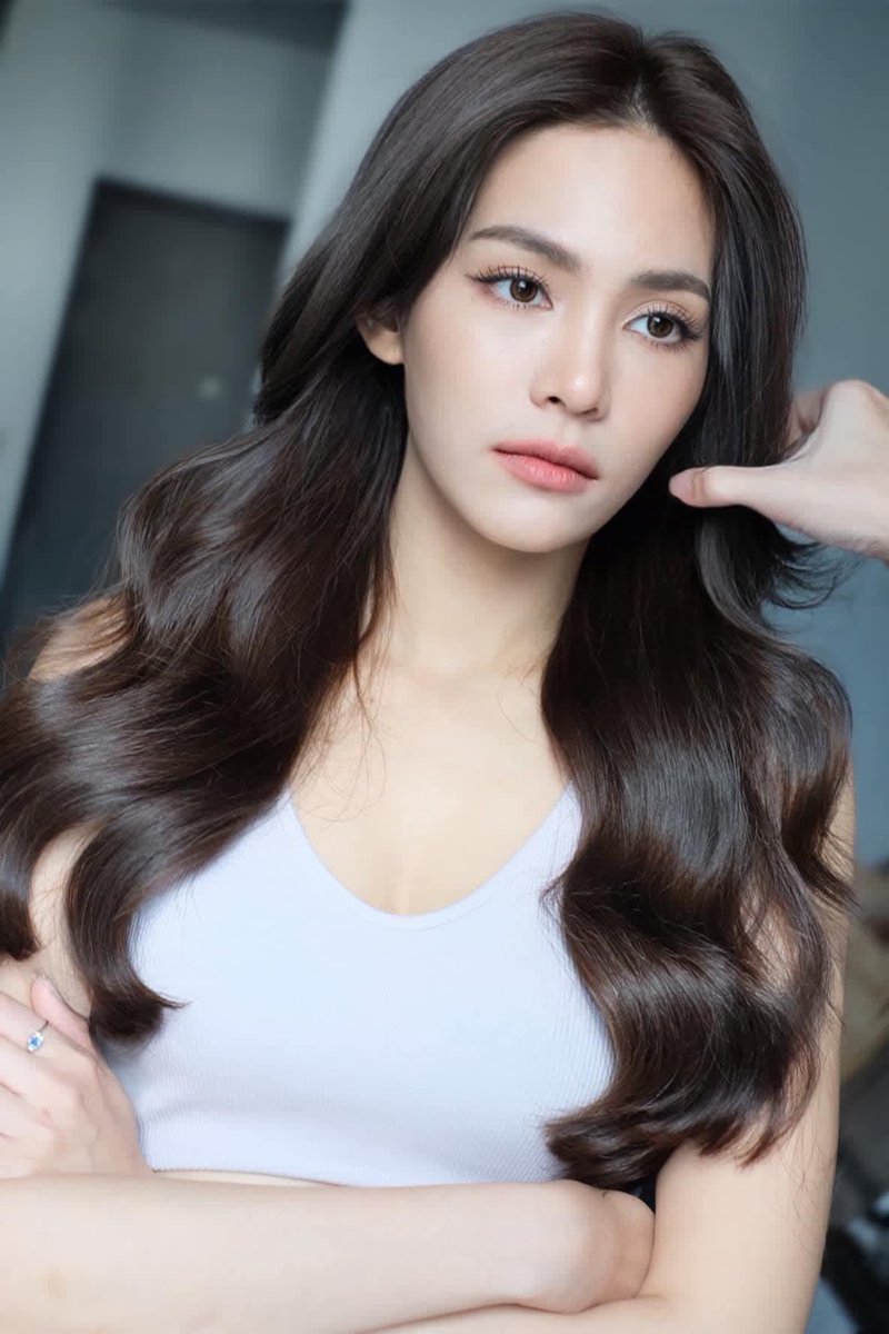 pichadiwa's tweet photo. สวยมากอะคนไรวะ https://t.co/ddJLOgjDZu