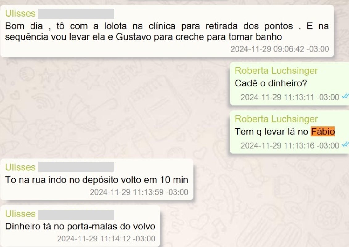 FlavioBolsonaro's tweet photo. Viu isso aqui, Lula: a lobista do  Careca do INSS tá sendo acusada de pegar dinheiro na mala do carro Volvo e levar pro seu filho Lulinha.

Pode explicar ou vai falar que não conhece o Lulinha? https://t.co/w1egos5uuG