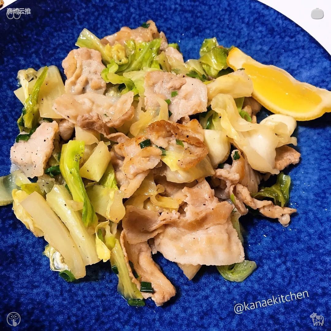 Stonehedge4's tweet photo. 成为别人黑暗生活中的那束光。打破所有无形锁链，释放你的灵魂。完全为自己的快乐而活，而不是为了满足他人的评判、闲言碎语或日复一日的无尽期望。 https://t.co/RMHYlJB3ff
