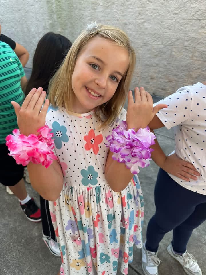 PearlandISD's tweet photo. CAMPUS SPOTLIGHT:
Carleston Elementary celebrates Start With Hello Week with kindness, connection and inclusion! More campuses to come! 🫶 #BuildPearlandProud https://t.co/YCrh8iOinr