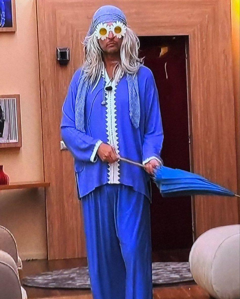 ver0cestm0ii's tweet photo. Non capite un cazzo! 
#gfvip
#incazzatanera https://t.co/Qy0AZe56zz