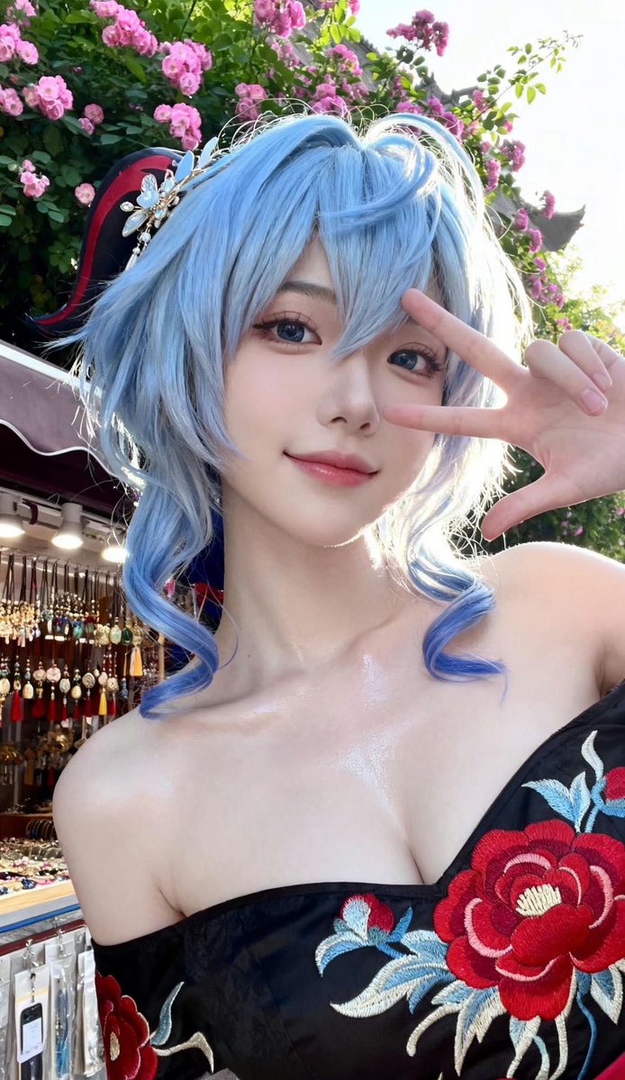 sally31tv8's tweet photo. 睡不着，上供喽！新鲜出炉，刚拍形体课照，有人想锐评一下我的燥福嘛 🥹   
看完不许瞎说，赶紧看，我要删了
1：看福
2：看🐻 https://t.co/VVMo7mNP9g