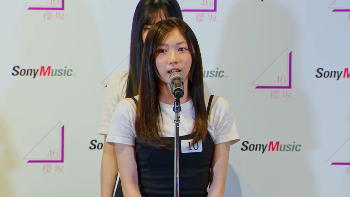 hinatanoisl's tweet photo. 愛季ちゃんってオーディションの時は今もある瞼の真下以外に2つほくろあったんだ？
もし取ってなかったら今回の選抜とBACKSのセンターでお嬢とホクロの位置がシンメになってる世界線もあったのか…

#谷口愛季 #小田倉麗奈 https://t.co/mJrpz75pBt