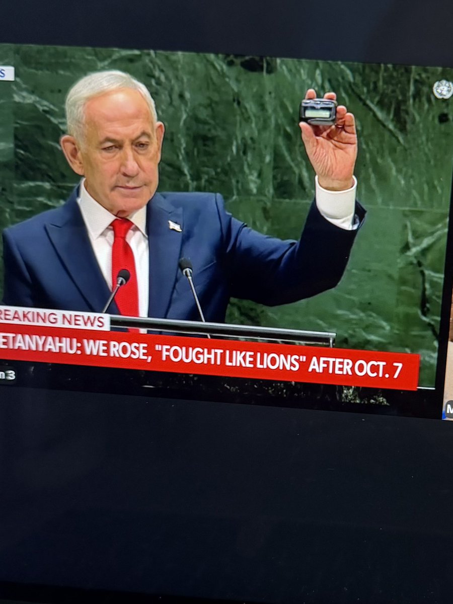 MelissaAFrancis's tweet photo. Giving them the middle beeper. @netanyahu brings the receipts. https://t.co/KAri1lY47H