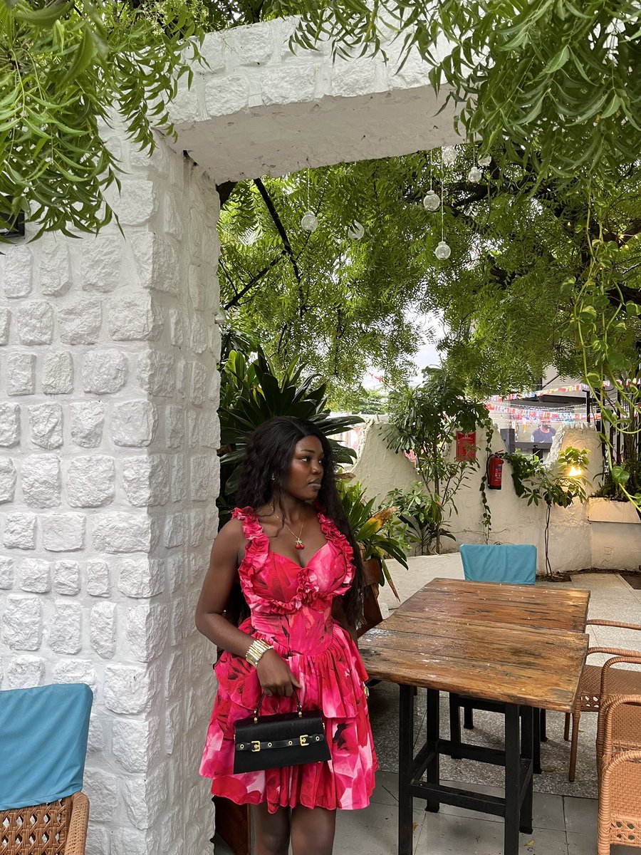Queen_nmaeze's tweet photo. Just a pretty Barbie girl and her cute face 🥰🥰💕 https://t.co/OHQX78t3F3