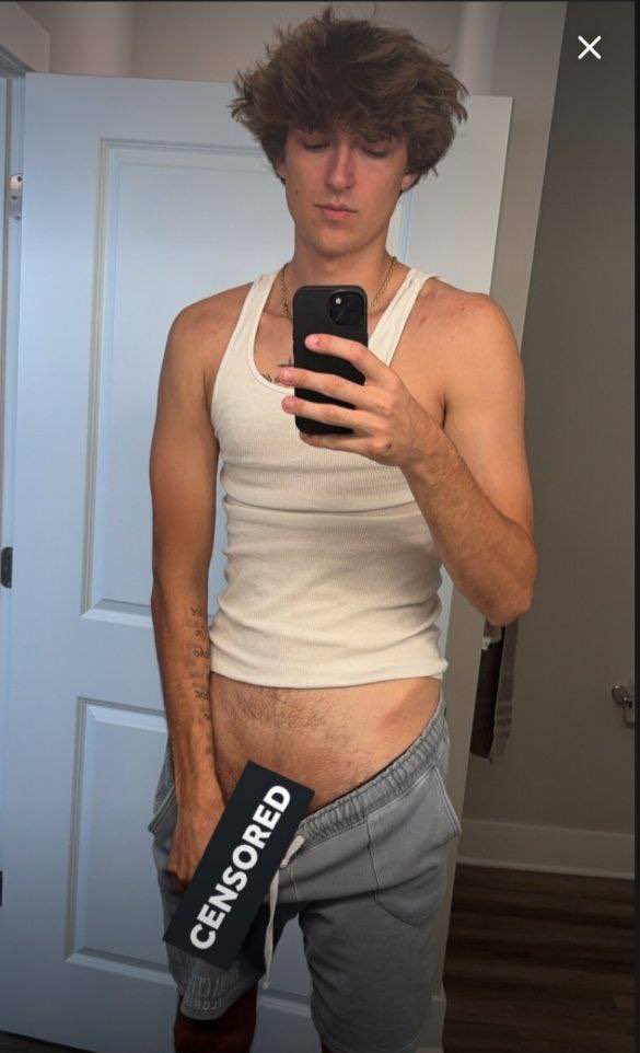 tiktoklive0's tweet photo. Tiktoker Jake Cherry 🍒 😛

DM to join the tiktoker private! 
#nsfwtwt #bait #hot #gym #tiktokers #nsfwㅤㅤ https://t.co/m3r9B5IZsm