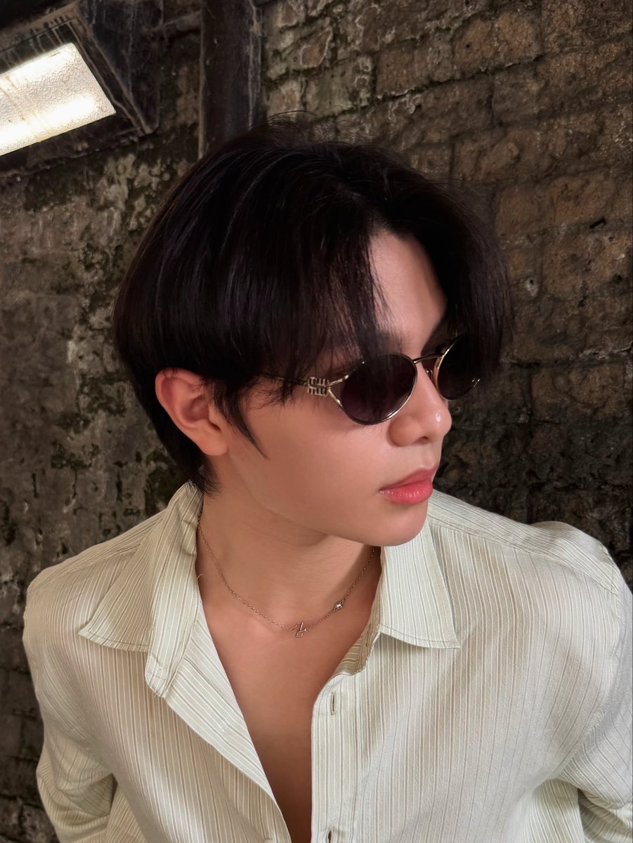 uhwhale52's tweet photo. จริงคับวิลเลี่ยมมุมข้างฝั่งขวา กุสิ้น🧎🏻‍♀️💘 https://t.co/dCdH4D1rVL