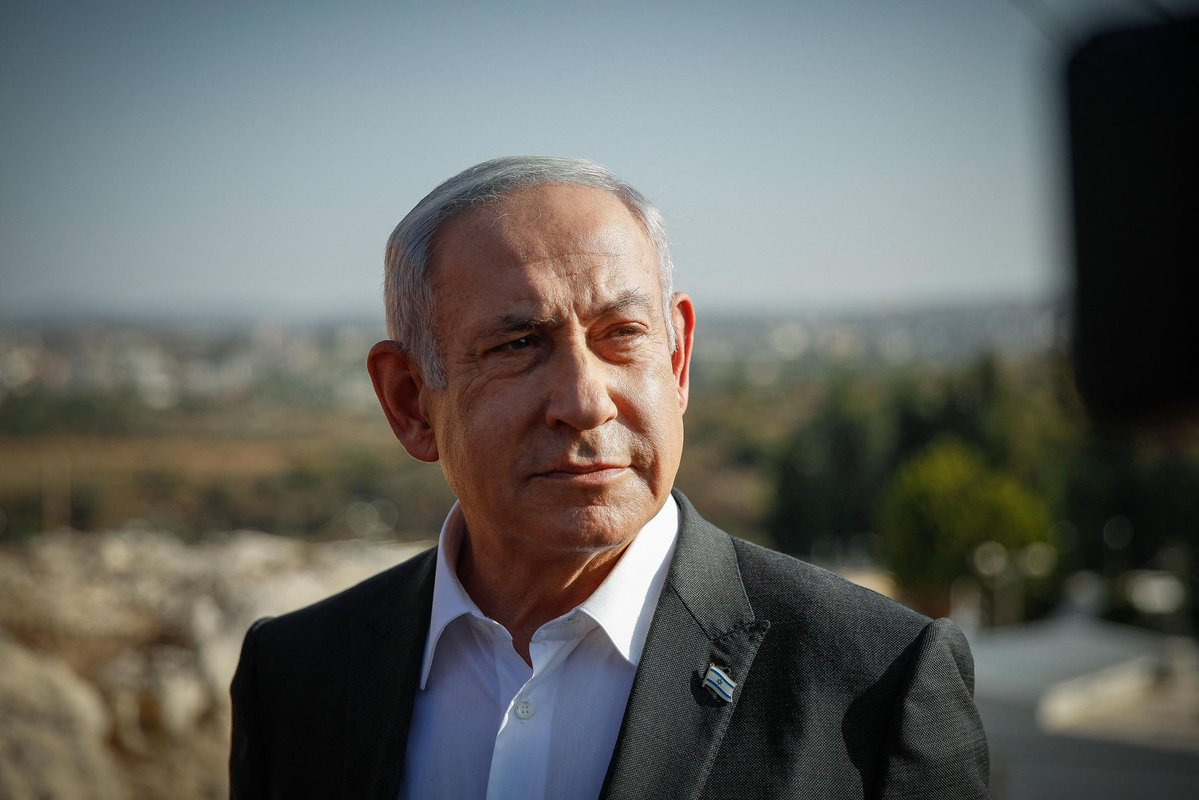 EliAfriatISR's tweet photo. The fact that the hall is empty makes no difference. 

Benjamin Netanyahu knows full well that when he speaks, the world stops and listens. 

There are no other leaders like him. https://t.co/Et5uG4ZzZC