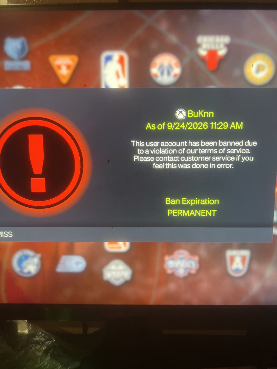 BuKnn_'s tweet photo. @StagePiece__ @NBA2K Ong I got banned for no reason and I’m only starter 1😭😂😂😂. I barely play! https://t.co/9lfY1UQWVG