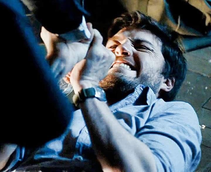suekmoorhen's tweet photo. Happy Thursday all, nearly the end of another week, the year is rushing by!
Here is #CormoranStrike for this #ThrowbackThursdays
#TomBurke
❤️❤️❤️ https://t.co/E5dVsZveRi