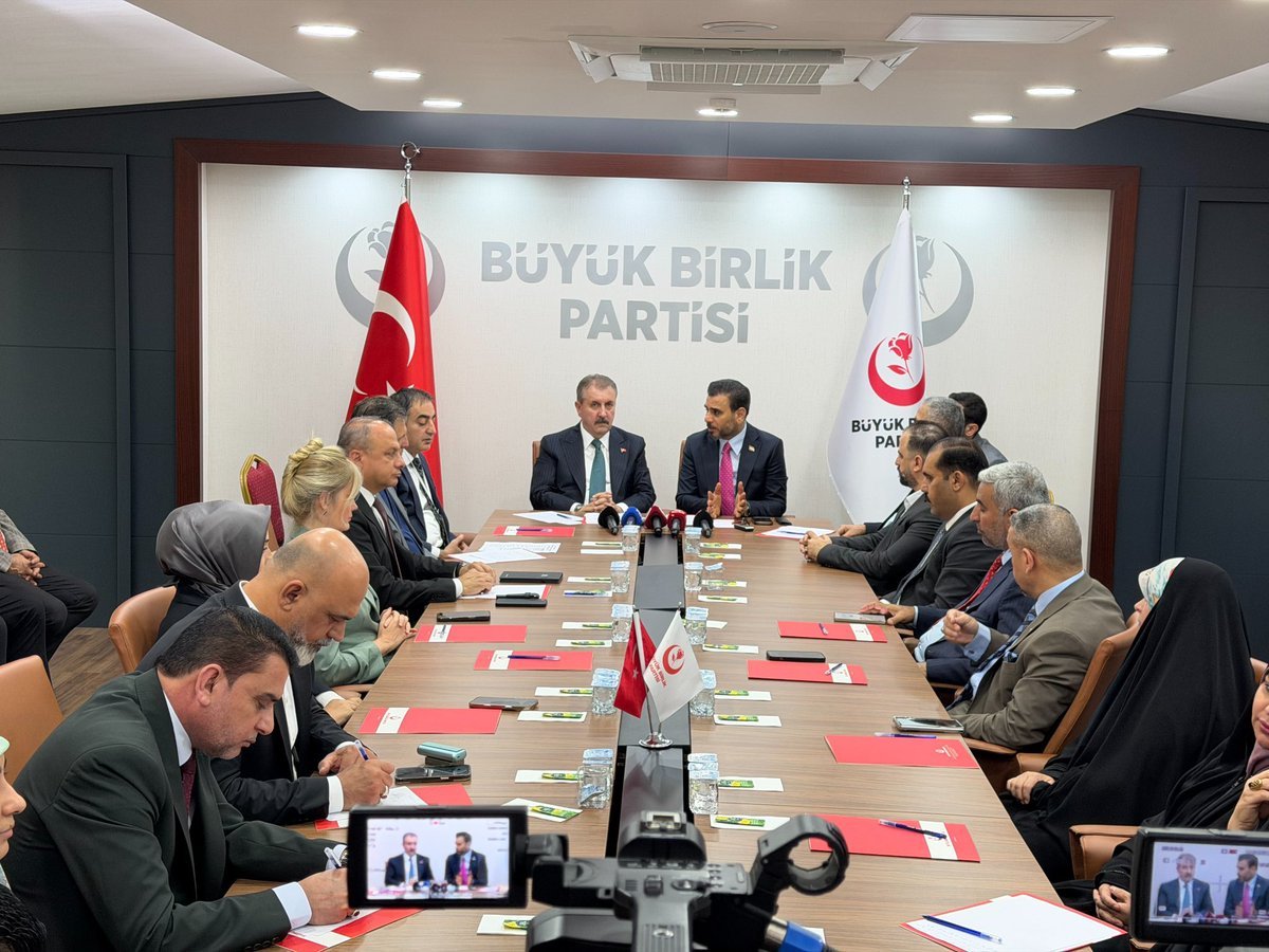 ondercan40's tweet photo. @Mustafa_Destici : Irak El Hikmet Hareketi Parlamento Grubu heyet başkanı Ali Şeddad ve grubunu  Genel Merkezimizde ağırladık. https://t.co/fAm0GYqr2r