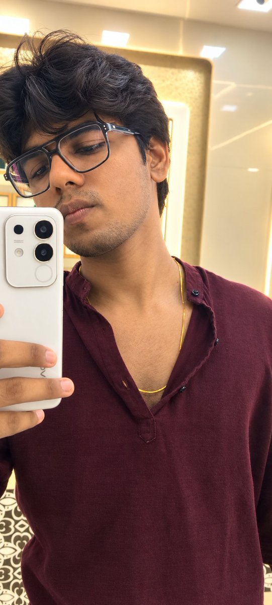 Kedar_Shinde22's tweet photo. Happy Birthday to me. 🎂💚

I started trading at 16. Since then, I’ve faced a lot of ups, downs, losses, lessons, and moments where I questioned myself.

But through it all, I kept telling myself one thing:

“I can do it.”

At 19, I hit my first $5,000 milestone. 💰
Today, I turn 20.

And just like I set my first $5K goal at 19, my goal for 20 is clear:

$100K. 🎯

But this year, it’s not just about the number.

Life has been beautiful, and I’m genuinely enjoying the journey. My biggest goal is to stay grateful, keep growing, and find a reason to be happy every single day.

Thank you, Universe, for this beautiful life. ❤️

20 is just getting started. 🚀