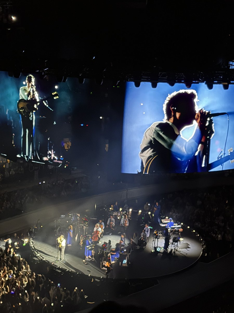 twpkamelia's tweet photo. section 200’s last week. 300’s this week. 100’s next week. who’s tryna get me in barricade one of these days https://t.co/tQmykZjmDA
