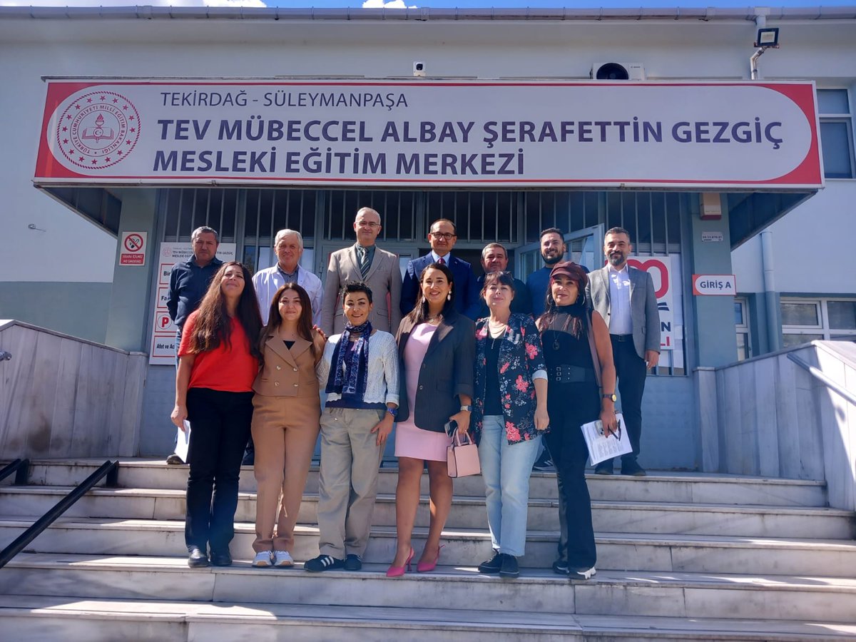 TekirdagMesem's tweet photo. Süleymanpaşa İlçe Millî Eğitim Müdürü Fahri KIRMIZI'dan Okulumuza Ziyaret
https://t.co/eB8fzRWC0j

@tcmeb 
@spasamem59 
@tekirdaggovtr https://t.co/zMzOPxjYuU