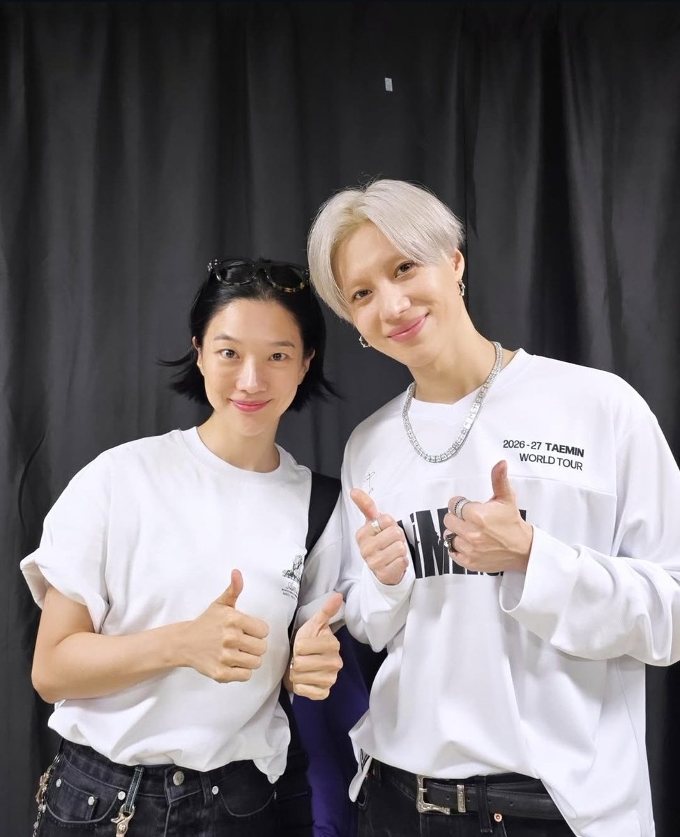 meowqxng's tweet photo. Ah actress jung yunha was also at taemin's concert https://t.co/fgk4Pv5FyJ