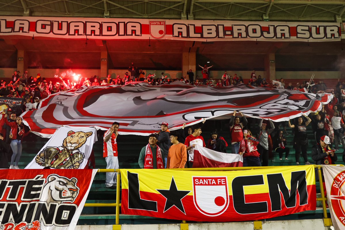 LeonasSantaFe's tweet photo. ¡Gracias a los 10.322 Leones y Leonas 🦁 que se acercaron a acompañarnos en Tunja por la final - ida 😍!

Su aliento, su FE 🇮🇩 y amor incondicional hicieron que La Independencia se sintiera como casa ❤️

¡Este sábado los llevaremos de corazón en los 90 minutos definitivos ✊🏻! https://t.co/ctJKx9hSoQ