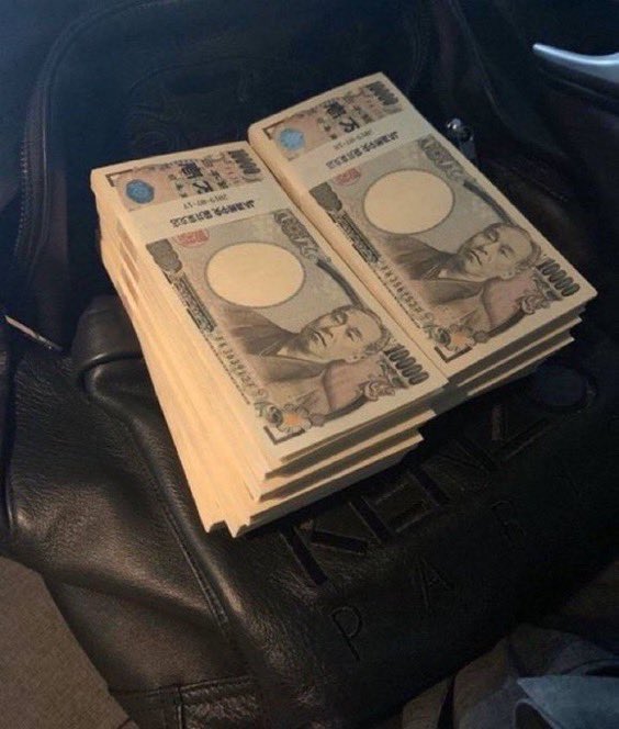 gl8hza's tweet photo. 生活費これだけあれば1ヶ月は足りる？？

①足りる
②足りない https://t.co/C1ZiDthcbB