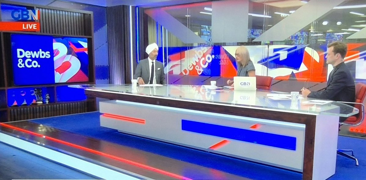 KulveerRanger's tweet photo. Great to be on @GBNEWS with @MichelleDewbs &amp; also with special guest birthday boy @Sjopinion10 who I was pleased to agree with that beer should stay off the terraces at football. @10DowningStreet should stick to advocating pork scratchings if he’s at a loose end🙄 https://t.co/E97u3AuLZS