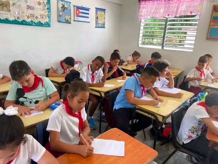 Ayeimis129884's tweet photo. Taller de Creación de la manifestación de Teatro impartido por la Profesora Instructora Dayana Jiménez Capote con estudiantes de 4to grado de la Institución Educativa III Congreso del PCC.
#Taguasco
#CulturaTaguasco
#BJMPresente
#SanctiEspíritusEnMarcha https://t.co/J5aOuLPec8