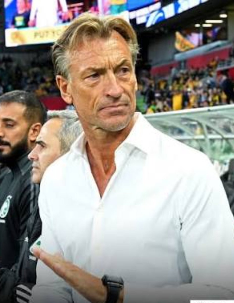 nawar_q8's tweet photo. وفي الليلة الظلماء يفتقد البدر .. 
لونار مدرب المنتخب السعودي السابق https://t.co/7VlRZlUR35
