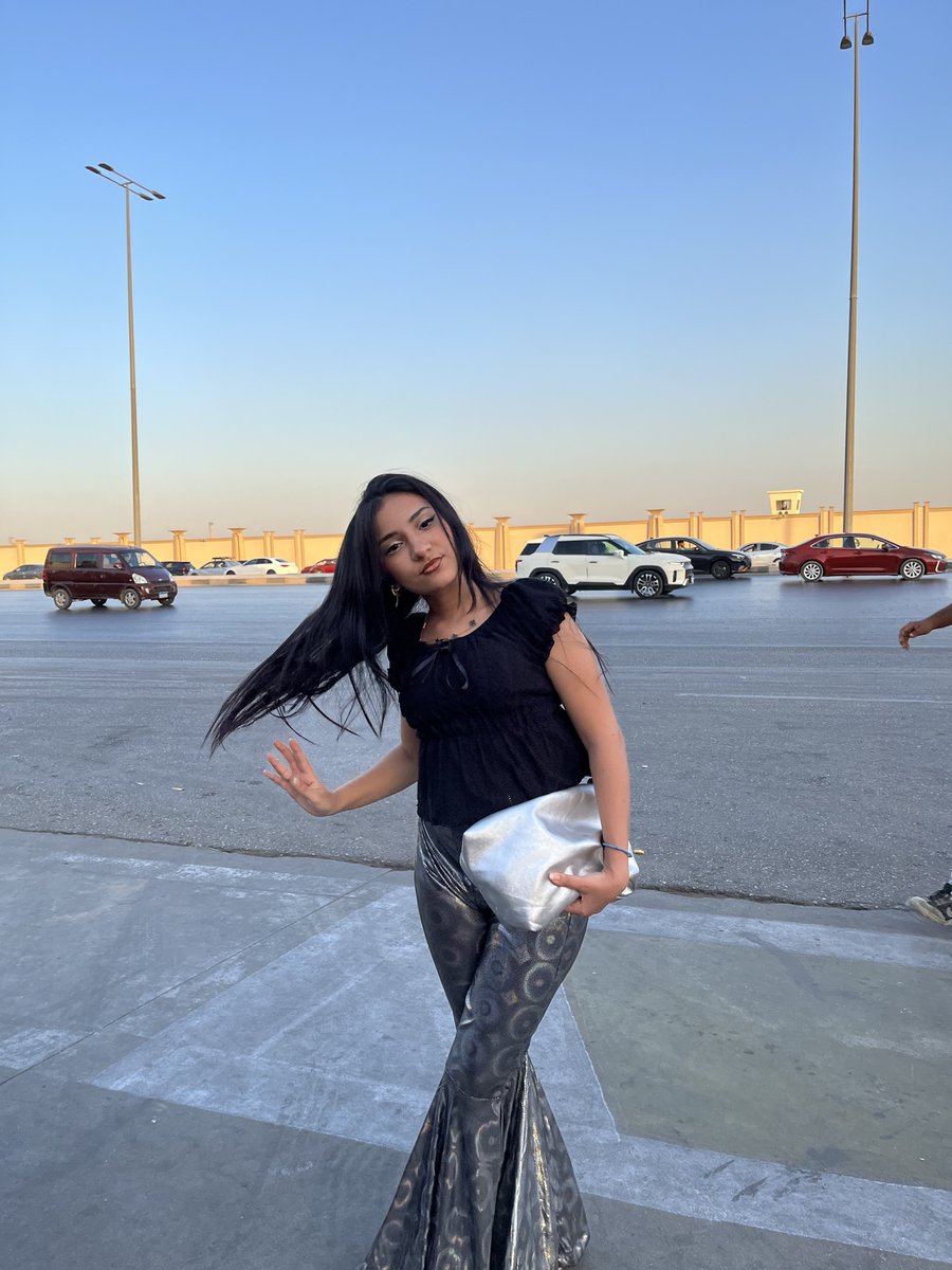roqiadiva's tweet photo. #roqiadiva #رقيه_ديفا https://t.co/5Kmgexytwt