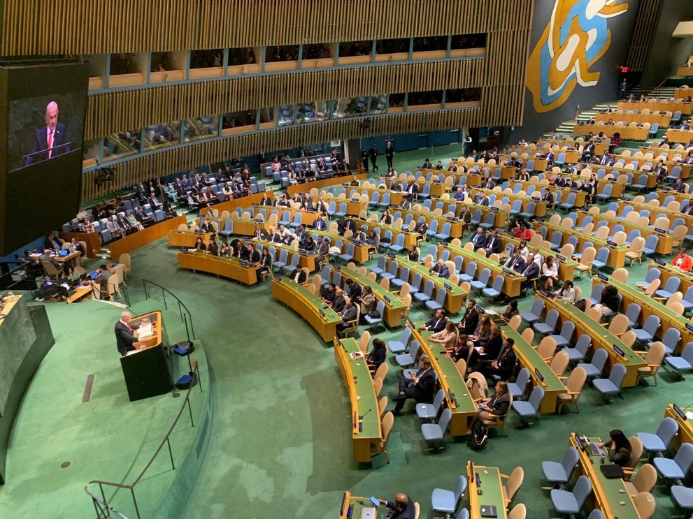 Eddie_Mugoh's tweet photo. Bibi speaking to himself at the UN. 🔥 https://t.co/bSV89pShrh