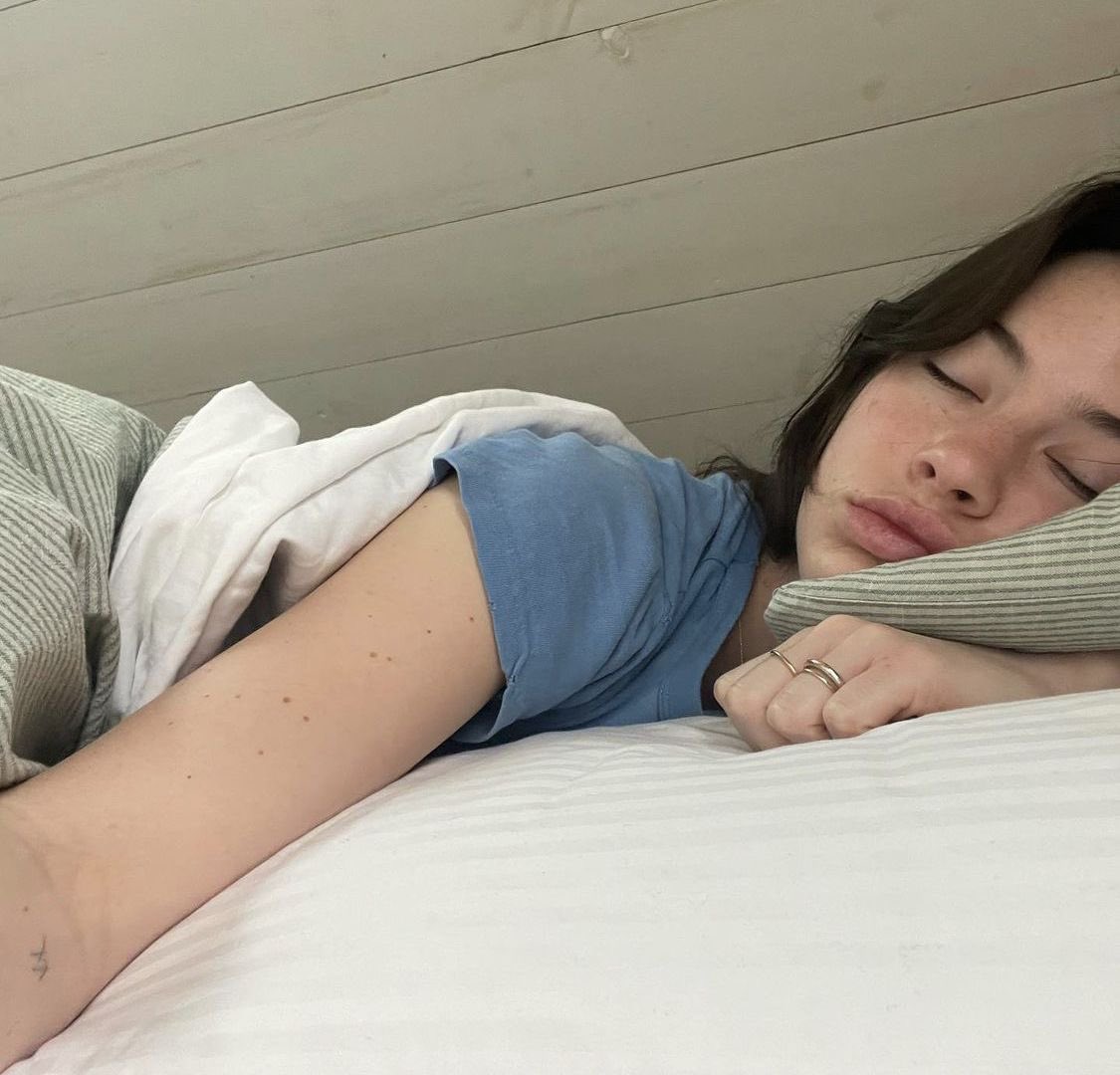 taygracielizzy's tweet photo. gracie sleeping https://t.co/uIOiYKFkR2