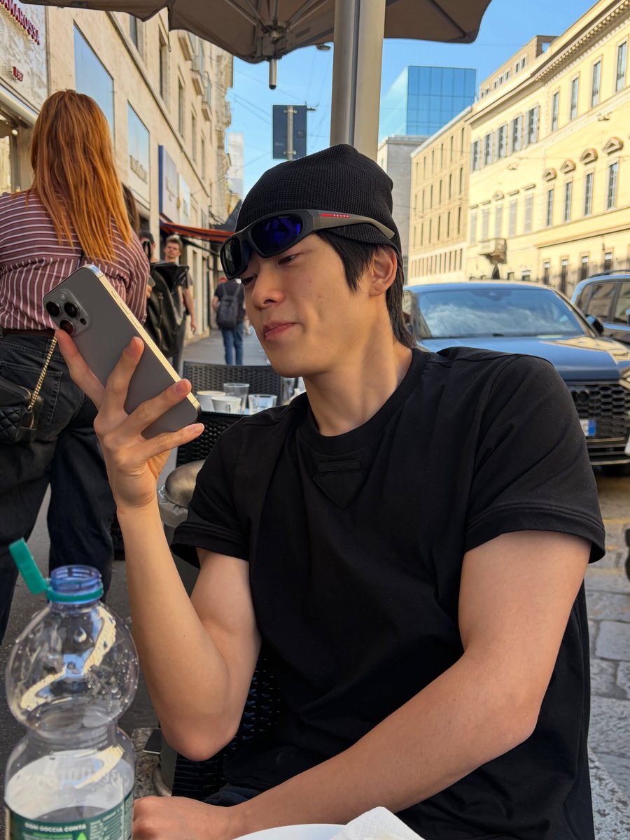 aquariusjjh's tweet photo. @Prada JAEHYUN DEFINES PRADA
#PradaSS27 #PradaSS27xJaehyun @Prada https://t.co/V0ld6rMCJc