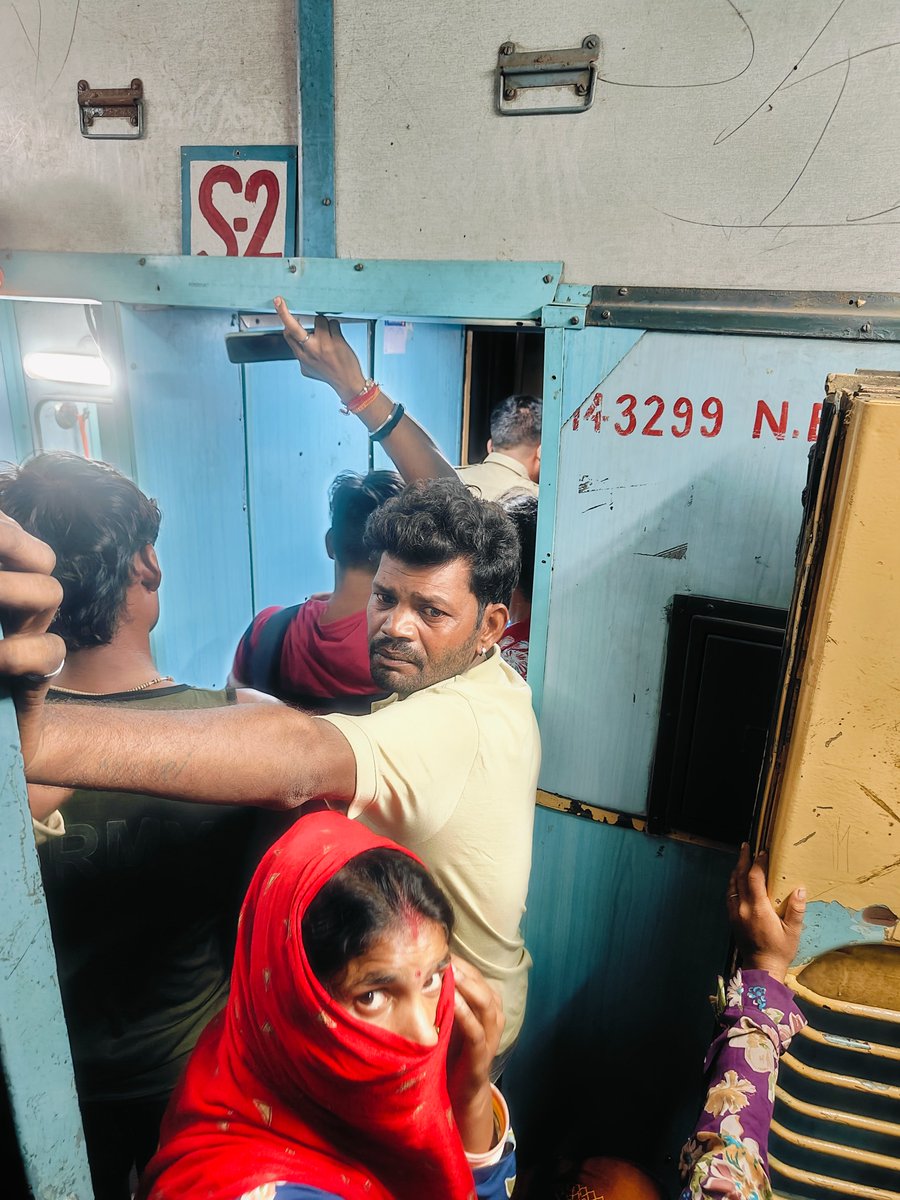 msasrp's tweet photo. @SpokespersonIR @RailMinIndia @WesternRly @IRCTCofficial 
Is Sleeper S2 is a reserved coach or General coach?
I request RPF to kindly come send all these passengers to general coach one person among them tried to thief mobile phone of one of the passenger 
Train: 15013
2262711512 https://t.co/gh8psZxEPe