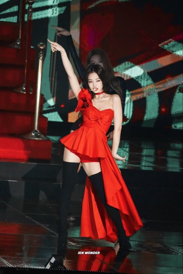 Aboutjenniehq's tweet photo. Complex has named JENNIE the BEST dressed Female K-Pop Star of all time

—— Quote this with your favourite Jennie's dress moment. https://t.co/b3TKFzCyOi