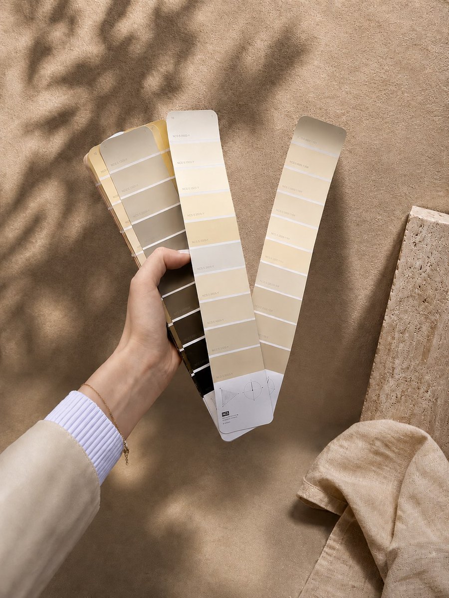 stellarobertsm0's tweet photo. Color choice is crucial. Here, we are selecting a palette that will enhance natural light and highlight the refined quality of the other materials we will use. https://t.co/06nzs9GBzz