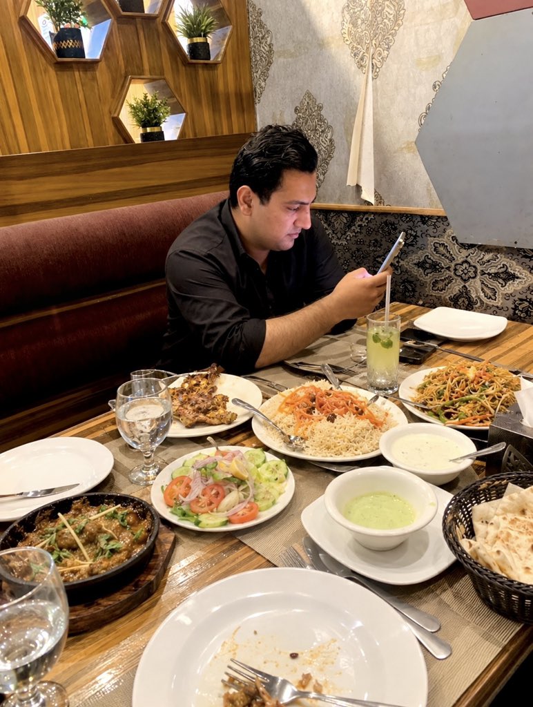 Crypto__Haris's tweet photo. To be honest, the best blessing for me is earning in dollars and spending in rupees 😂

This dinner cost me $50 only, lmao. 

Life becomes so much easier when you earn in dollars. https://t.co/aP9xl3vIPf