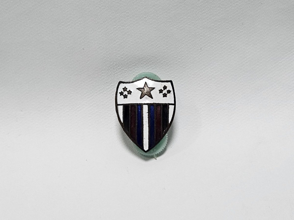 CnK2021's tweet photo. 1960s ROK Army Adjutant General(AG） Branch Insignia
60년대 육군 부관(현 인사행정) 병과휘장 https://t.co/mVTBobYvfY