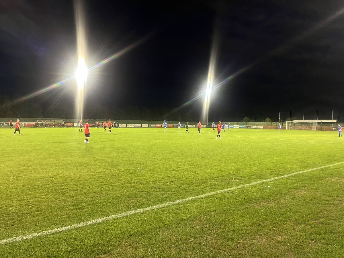 HedgeEndDevs's tweet photo. We’re underway here at Cams Alders!

@farehamtownfc U23’s 🆚 @HedgeEndRangers Devs https://t.co/cJy0hCoycW