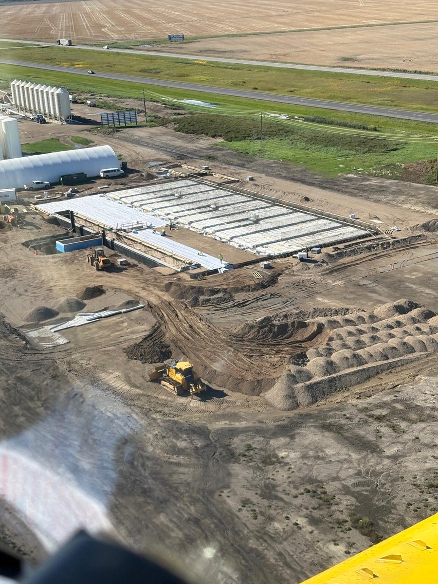HiTechInstall's tweet photo. Great progress this summer on this large #fertilizer facility for @HeritageCoopLtd https://t.co/x5J1z6w0nm