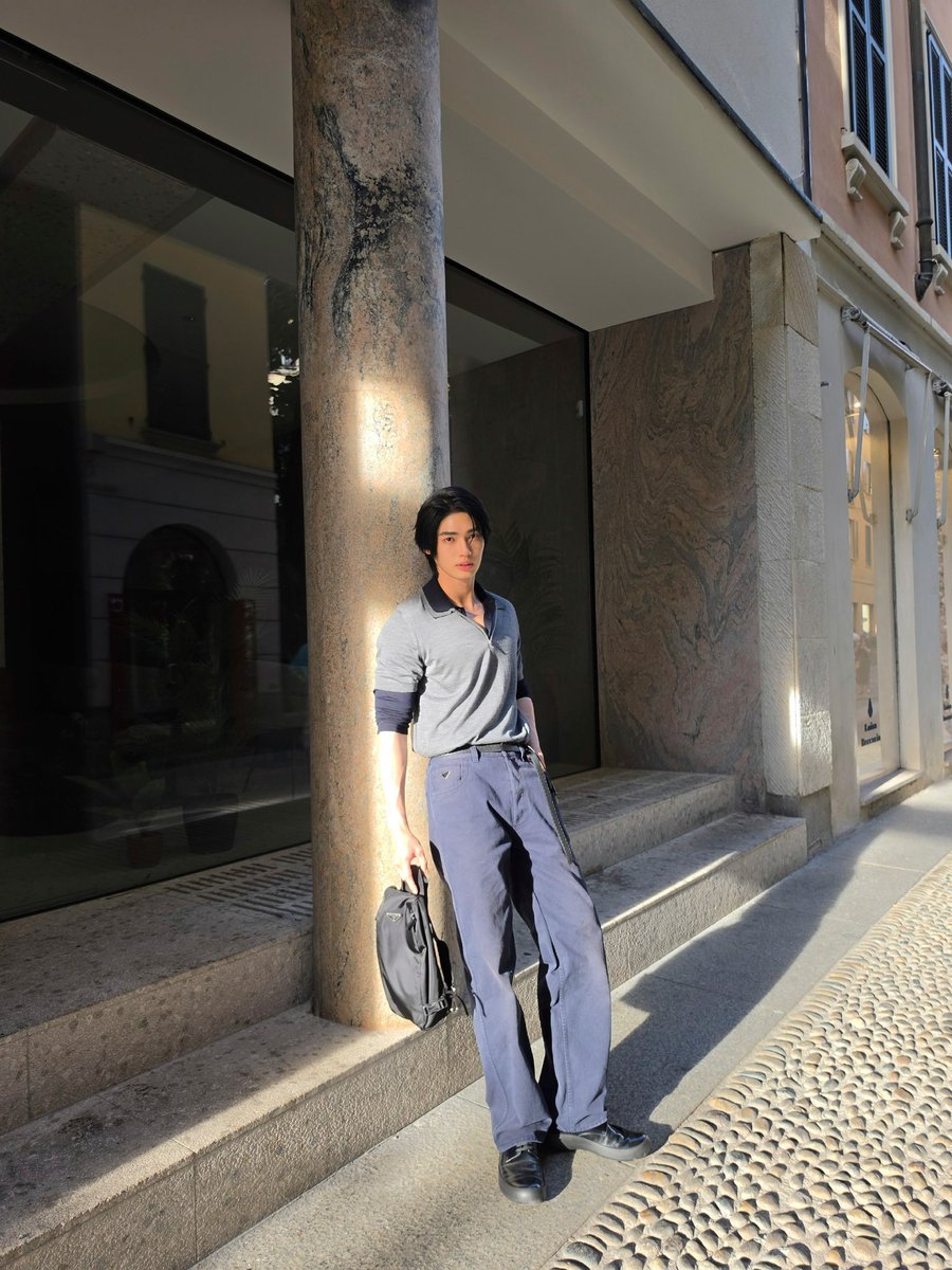 seesammee_'s tweet photo. Young and he fine and he tall and he handsome😉

WIN DEFINES PRADA SS27

#PRADASS27xWIN #PRADASS27
#PRADA #PradaPeople @Prada
#winmetawin @winmetawin https://t.co/YTd1wsey9n