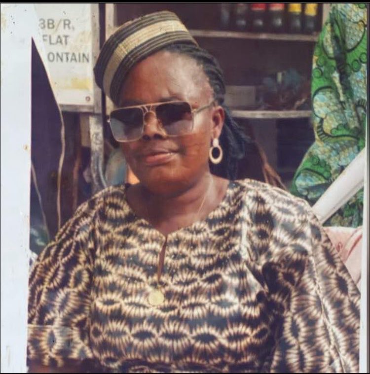 wisepresido's tweet photo. Wish my mom Happy Birthday 🎁🎉 https://t.co/xuykOXSLii