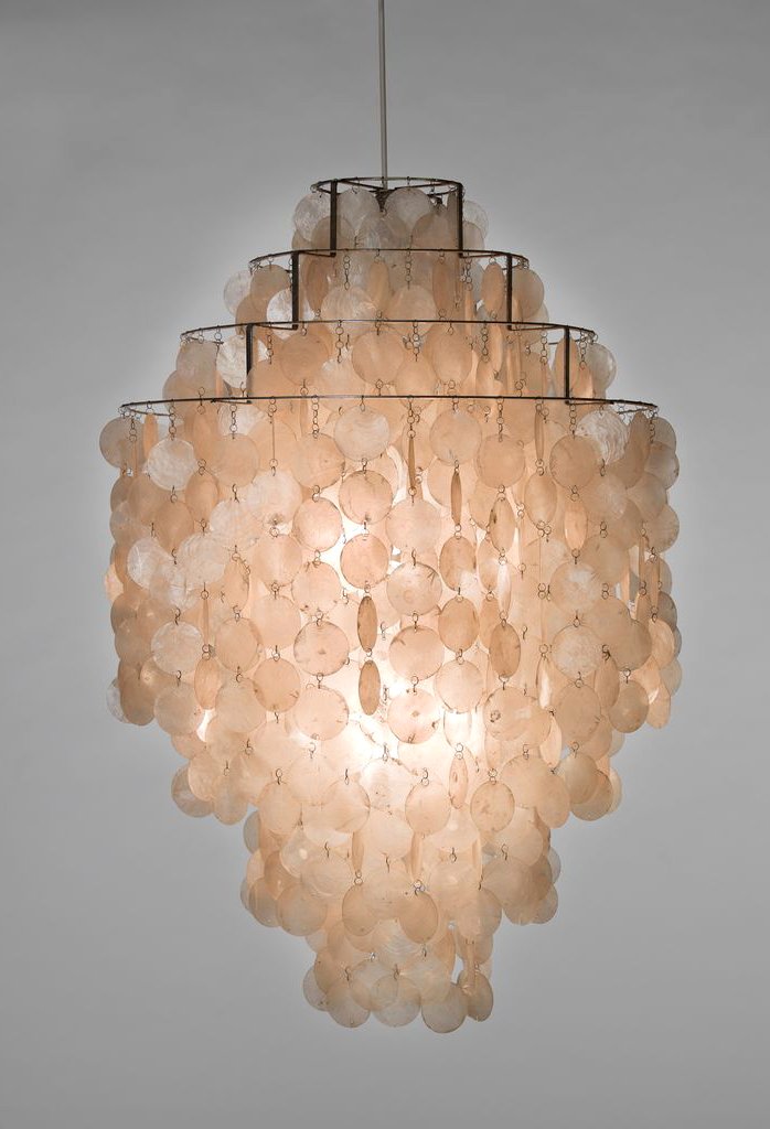 formsarchive's tweet photo. Four sculptural ceiling lamps by Verner Panton.

I've always found them mesmerizing. https://t.co/rxxn9ZVbX3