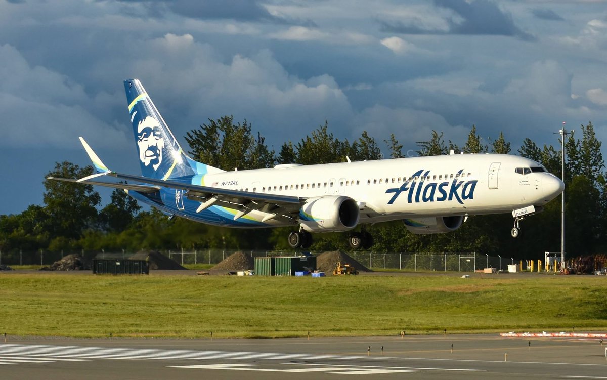 n194at's tweet photo. Alaska Airlines
Boeing 737-9 MAX N713AL
ANC/PANC Anchorage Intl Airport
June 23, 2026
Photo credit Austin Casper Wood
#AvGeek #Aviation #Airlines #AvGeeks #Boeing #B737 #AlaskaAir #ANC #Anchorage #Alaska @ANCairport @AlaskaAir 🇺🇸 https://t.co/6QWTDvX3TU