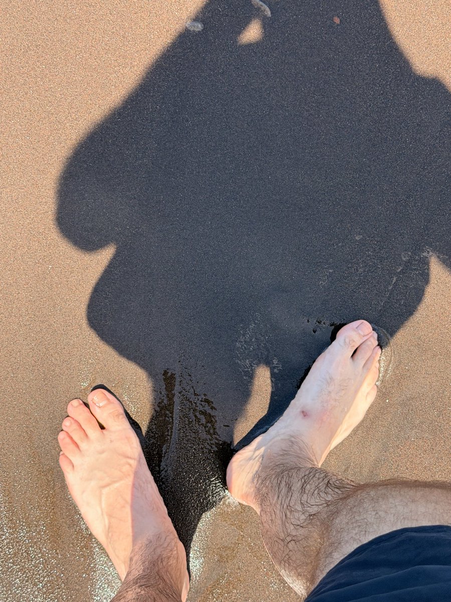 Le_V_69's tweet photo. The face / the feet 🫦

#feet #foot #unlockt #fetish https://t.co/yAj1d71oal