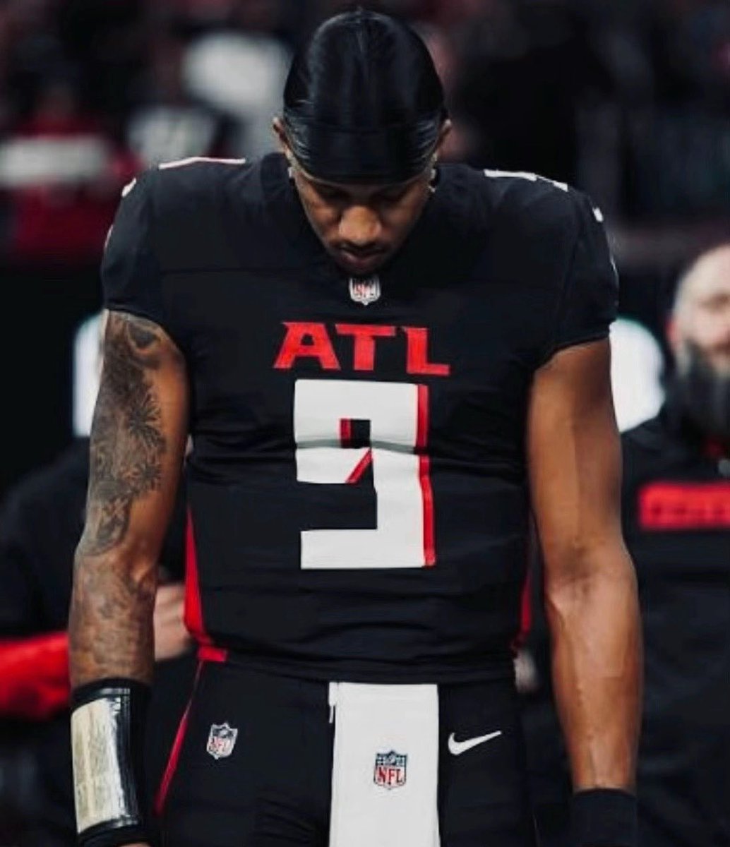 2Pparlays's tweet photo. 4x Lay of the day: 
Bijan to score
Falcons +10.5
London 4+ rec
Watson 60+ https://t.co/7LHpvYOWit