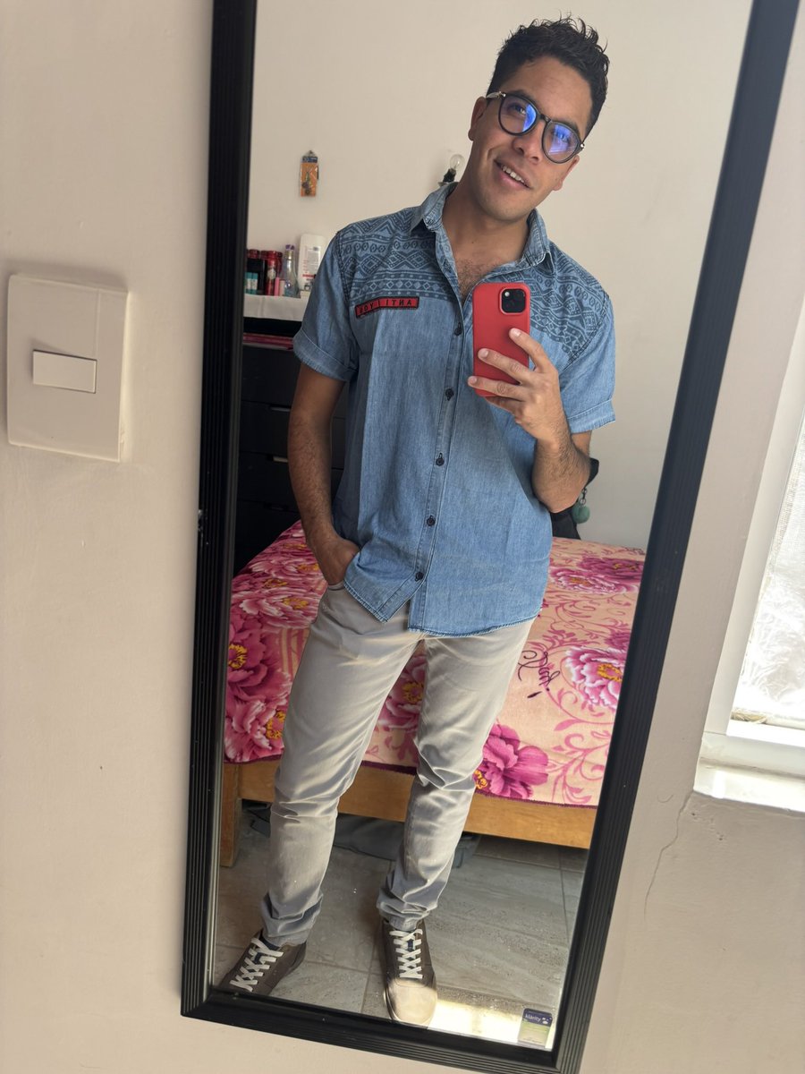 christianf847's tweet photo. Vámonos al jale!!..
💉😷👨🔬
#handsome #delicious #gaymen #hotmen #hidrocalido #mexicanboy https://t.co/j38GKzfADe