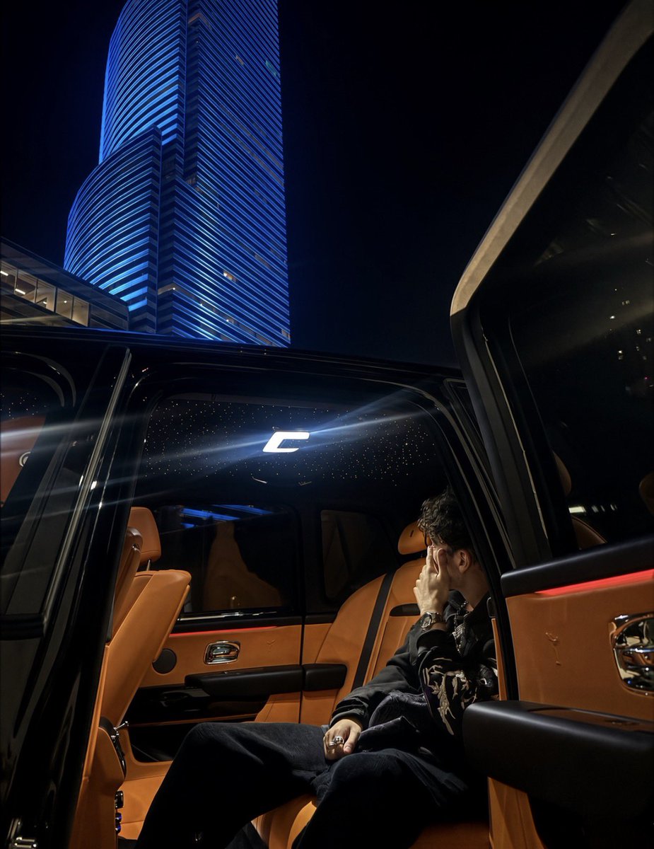 pr6spr's tweet photo. my favorite part of being rich so far is actually being able to relate to rap lyrics https://t.co/rSlWjmfzS9