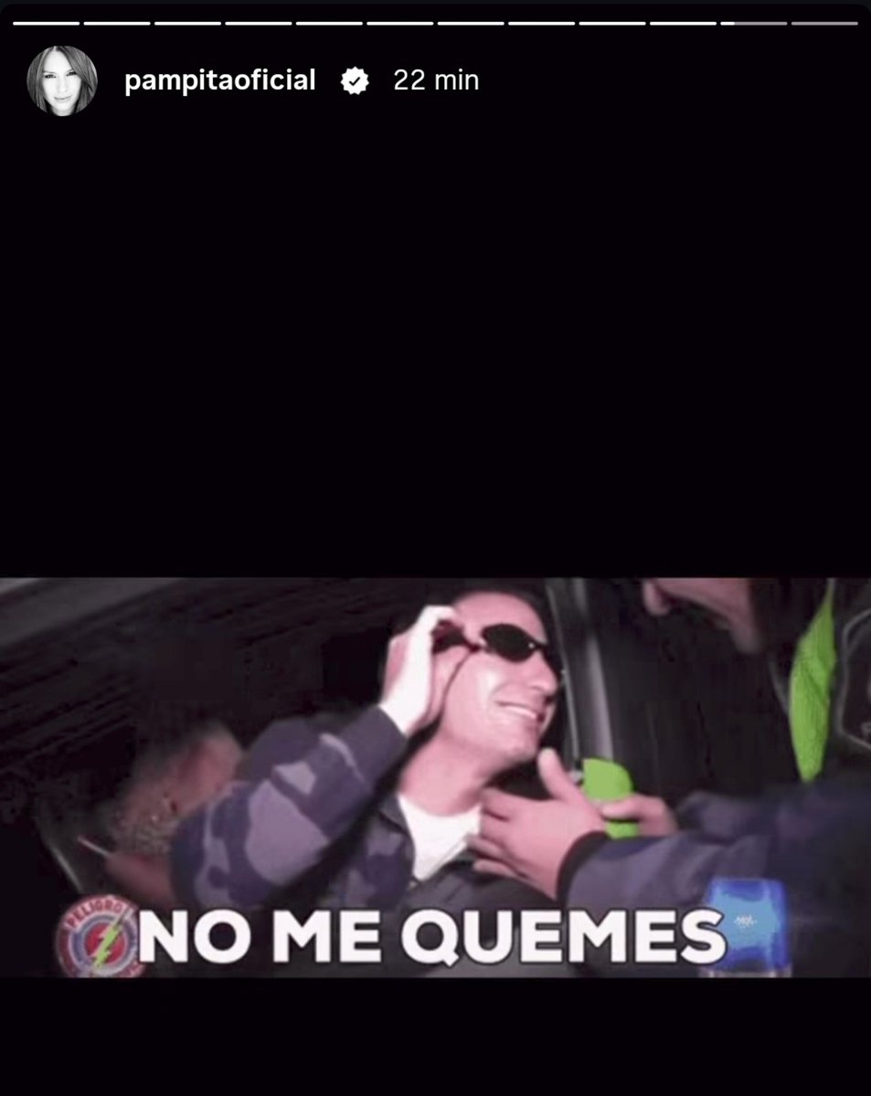 cuentadelgato's tweet photo. No hay comparación obvio...pero Wanda y Pampita saben cómo responder 😂!  Realmente, saben moverse en el medio! 
👏 https://t.co/Sv1lWBakfH