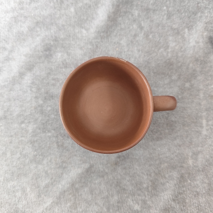 BenMulvanekfvy's tweet photo. Handmade ceramic mug fresh off the kiln! Warm earthy glazes, one-of-a-kind for your morning tea. Small batch, big coziness ， https://t.co/SID0KwqNTE