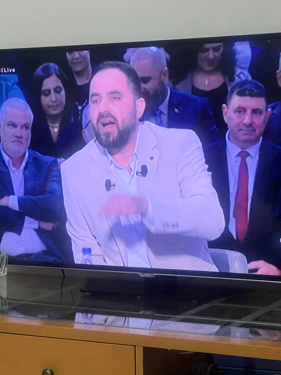 farass014's tweet photo. انشالله ما يبقى منكن مخبر يا واطي 
كس اختك واخت مقاومتك يا ابن المتعة https://t.co/WXJVdogYb5